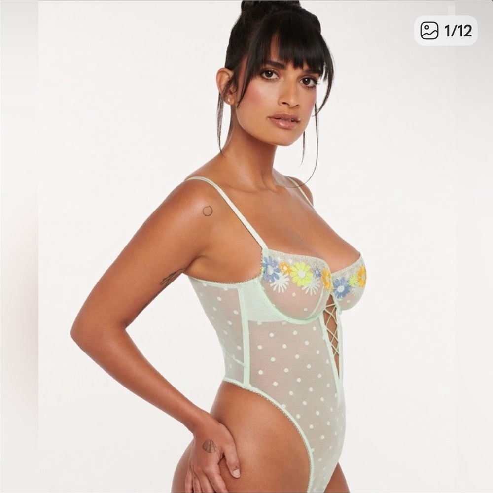 Savage X FENTY FREE SPIRIT FLORAL EMBROIDERED TEDDY — like new